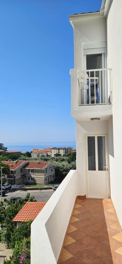 Sea View Apartment Aria Petrovac エクステリア 写真