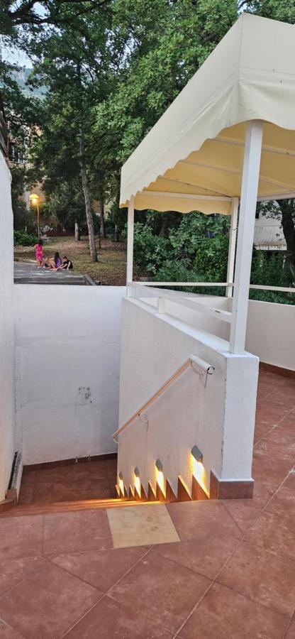 Sea View Apartment Aria Petrovac エクステリア 写真